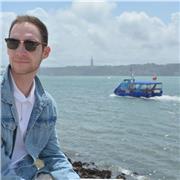 Licenciado en periodismo. Doy clases de Lengua, Geografía e Historia. Adapto mis clases a las necesidades de cada alumno realizando contenidos propios